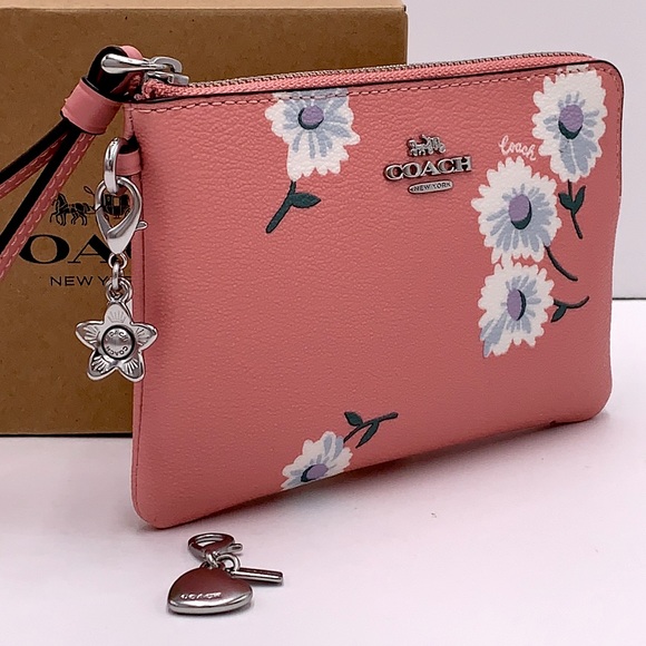 COACH Boxed Corner Zip Wristlet With Daisy Print - Picture 7 of 16